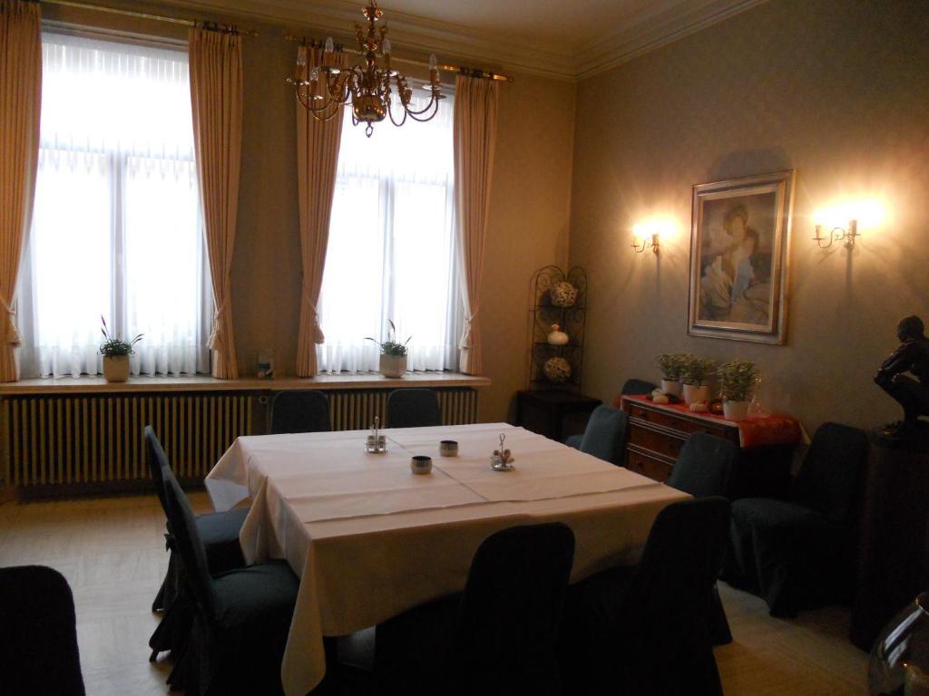 Hotel Ten Putte Gistel Eksteriør billede